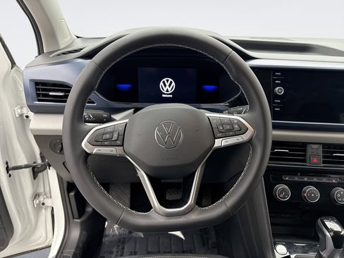 Used 2023 Volkswagen Taos SE image 12