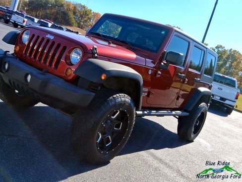 Used 2013 Jeep Wrangler Unlimited Sport image 19