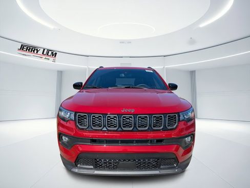New 2026 Jeep Compass Latitude image 7