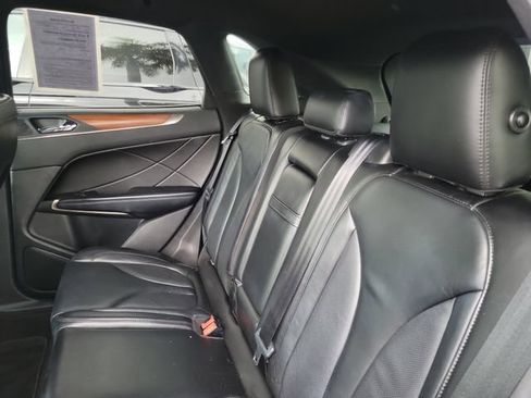 Used 2017 Lincoln MKC Select w/ Select Plus Package FWD image 11