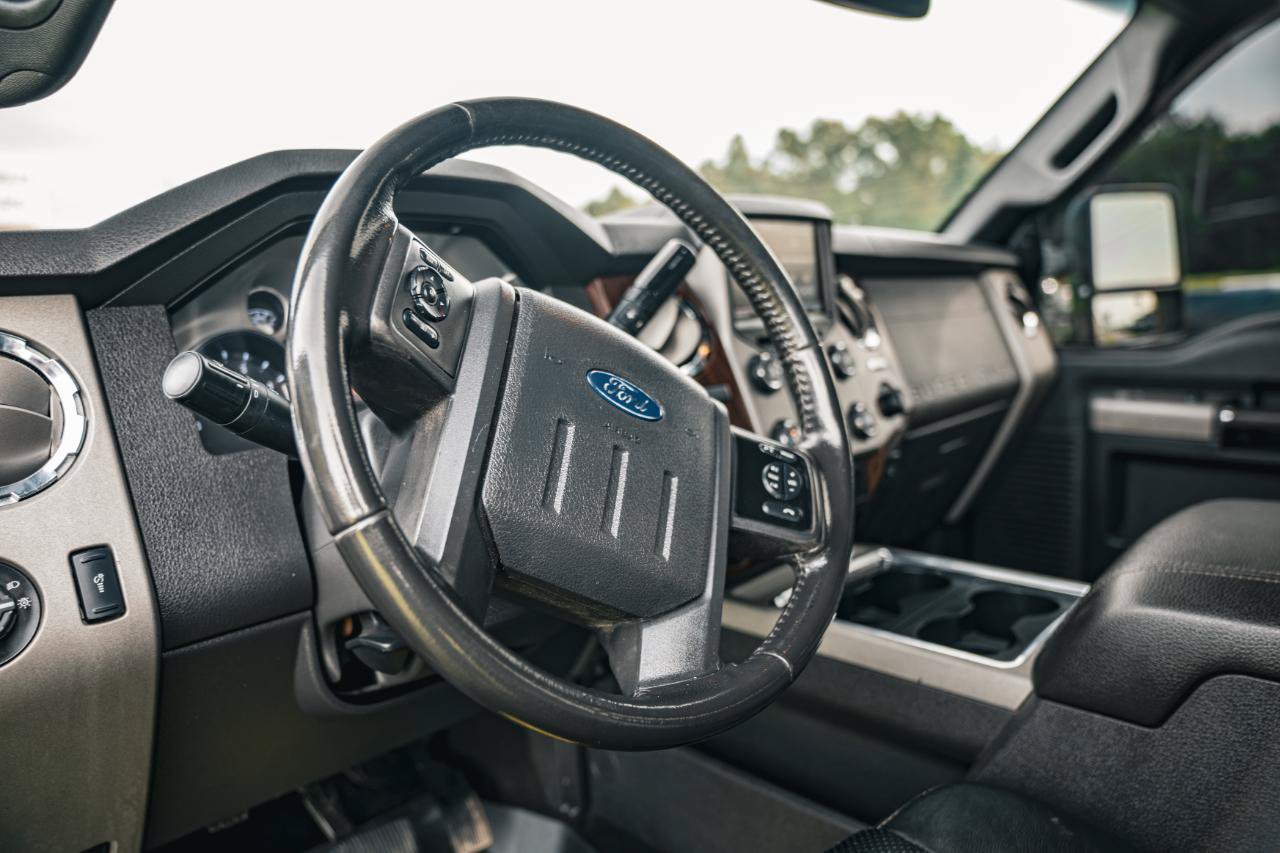 Used 2013 Ford F250 Lariat w/ Lariat Ultimate Pkg AWD/4WD image 19