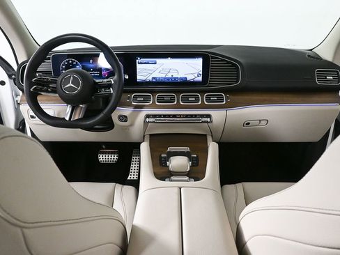 Certified 2024 Mercedes-Benz GLS 450 4MATIC image 14