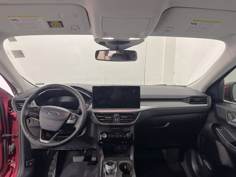 Used 2026 Ford Escape Platinum w/ Premium Technology Package AWD/4WD image 2