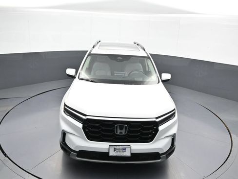 Certified 2024 Honda Pilot Elite image 37