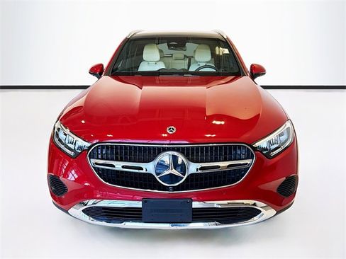 Certified 2025 Mercedes-Benz GLC 300 4MATIC image 2