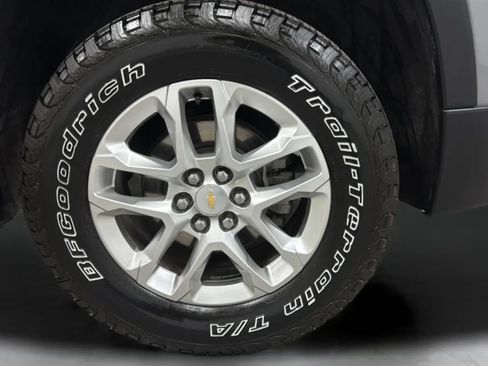 Used 2021 Chevrolet Traverse LS AWD/4WD image 29
