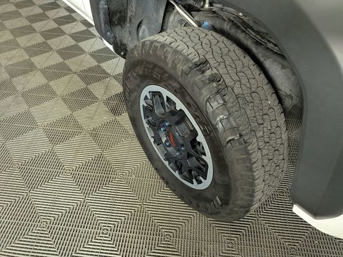 Used 2024 Toyota Tacoma TRD Off-Road image 12