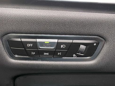 Used 2023 BMW X7 xDrive40i w/ Executive Package image 40