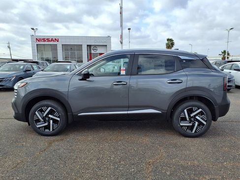 New 2026 Nissan Kicks SV w/ SV Premium Package FWD image 4
