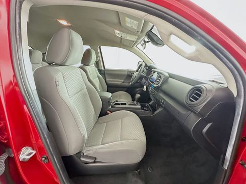 Used 2022 Toyota Tacoma SR image 26