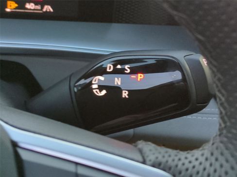 New 2026 Volkswagen Tiguan SE R-Line AWD/4WD image 12