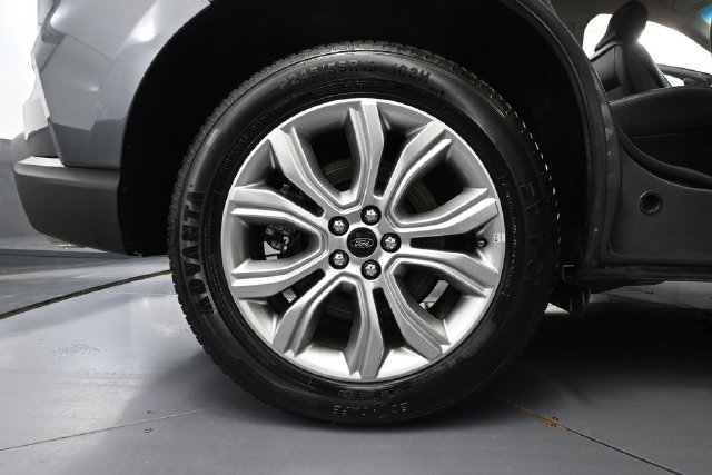Used 2024 Ford Edge Titanium AWD/4WD image 11