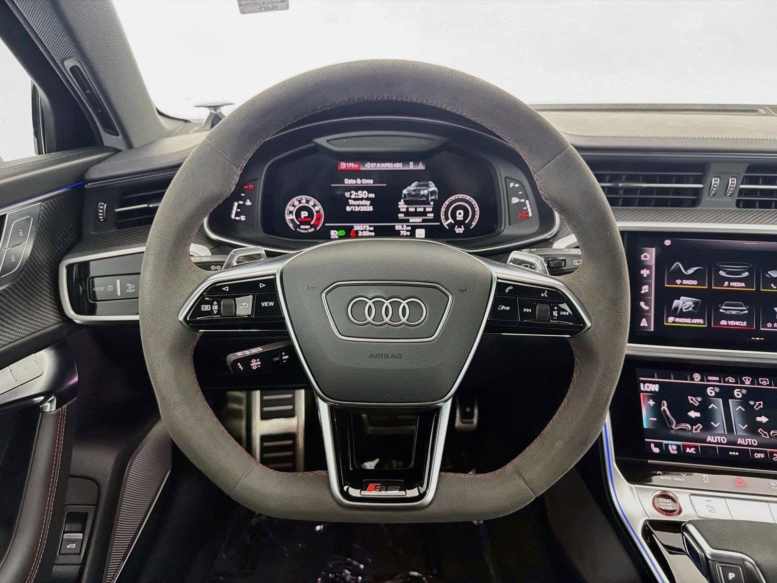 Used 2022 Audi RS 6 AWD/4WD image 11