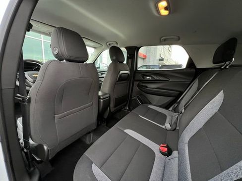 Used 2022 Chevrolet TrailBlazer LT w/ Convenience Package image 22