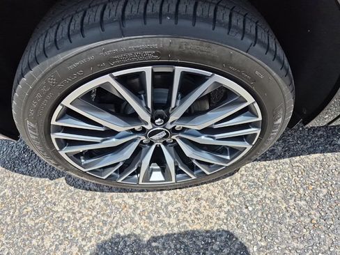 Used 2025 Cadillac XT4 Sport FWD image 26