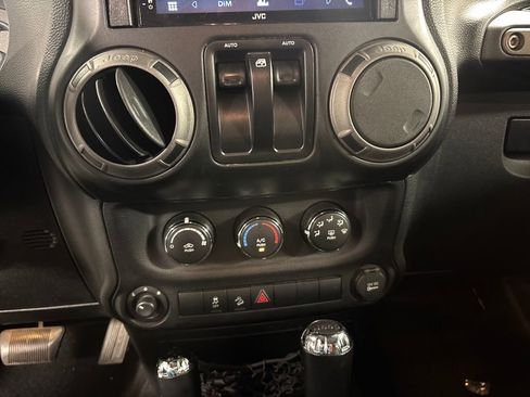 Used 2013 Jeep Wrangler Sport image 36