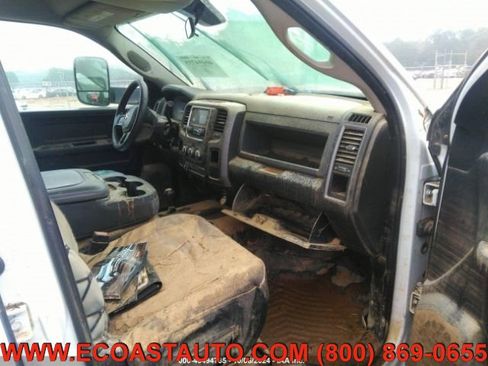 Used 2018 RAM 4500 Tradesman w/ Max Tow Package image 10