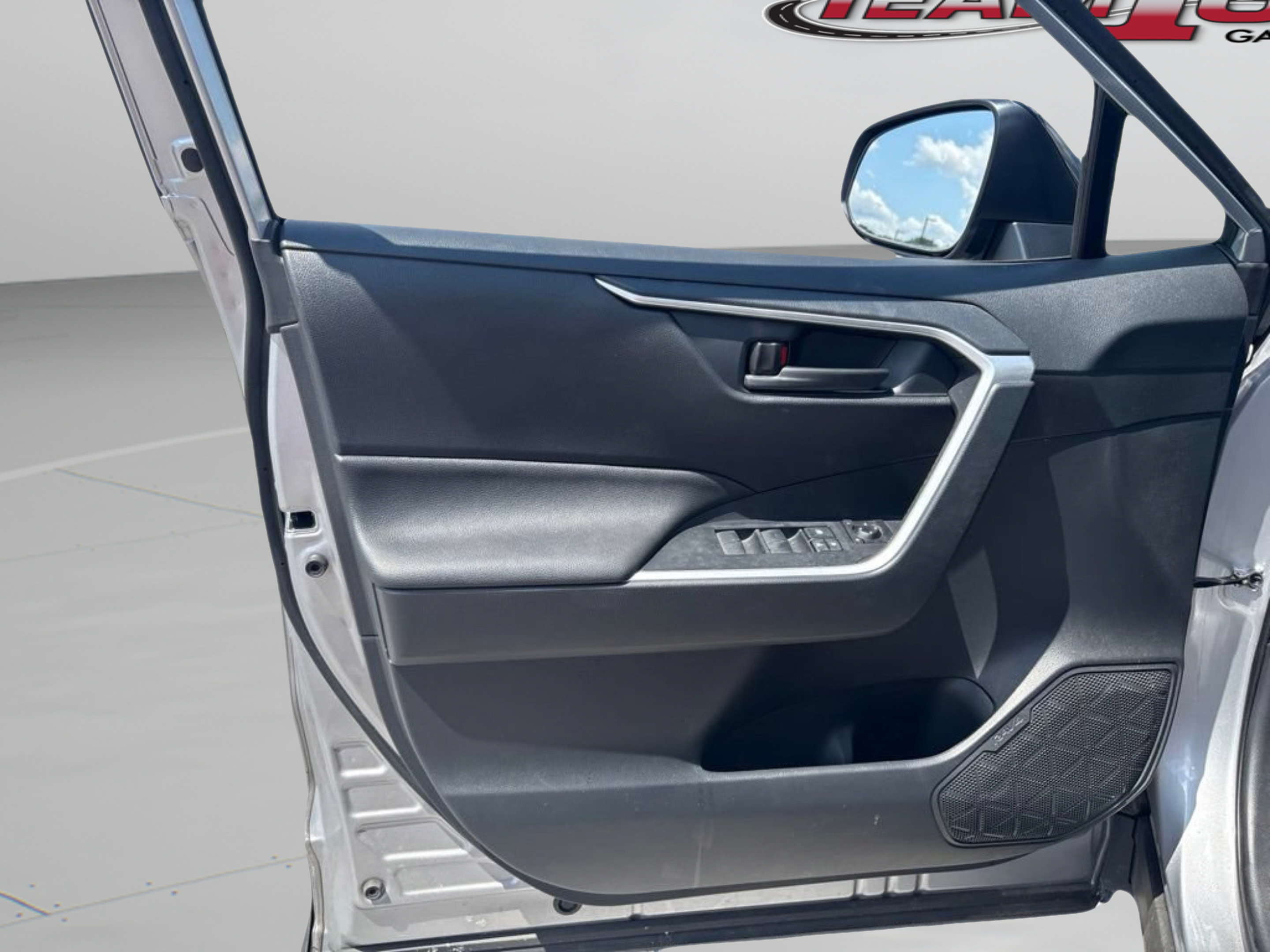 Certified 2023 Toyota RAV4 LE AWD/4WD image 24
