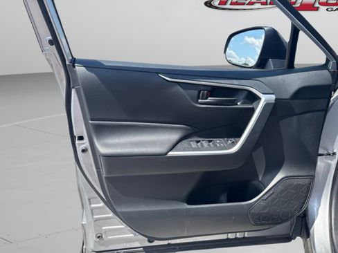 Certified 2023 Toyota RAV4 LE AWD/4WD image 24