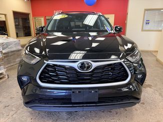 Used 2024 Toyota Highlander XLE AWD/4WD video 2