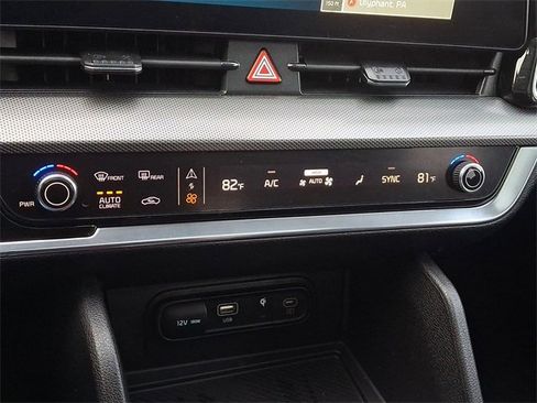 Certified 2024 Kia Sportage SX image 16