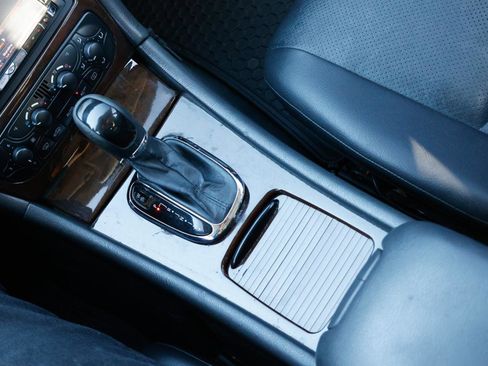 Used 2003 Mercedes-Benz C 240 Sedan image 36