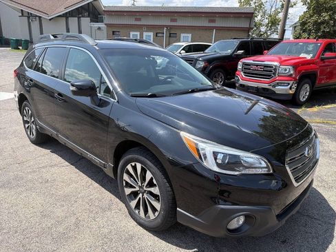 Used 2016 Subaru Outback 2.5i Limited AWD/4WD image 2