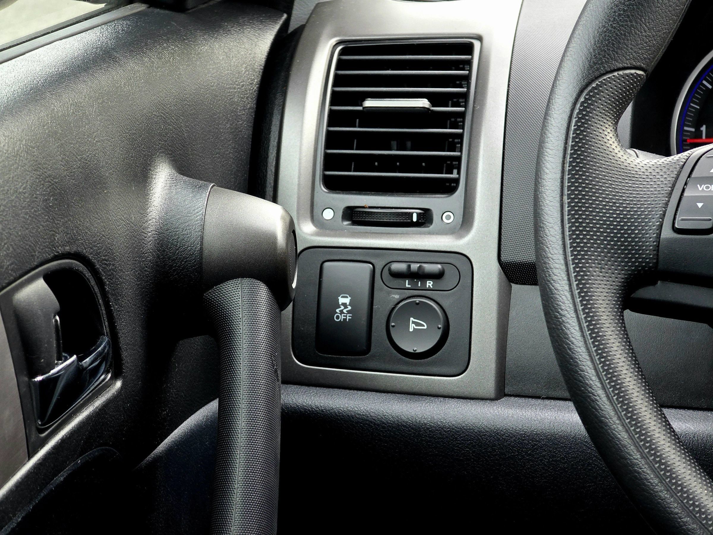 Used 2011 Honda CR-V SE image 26