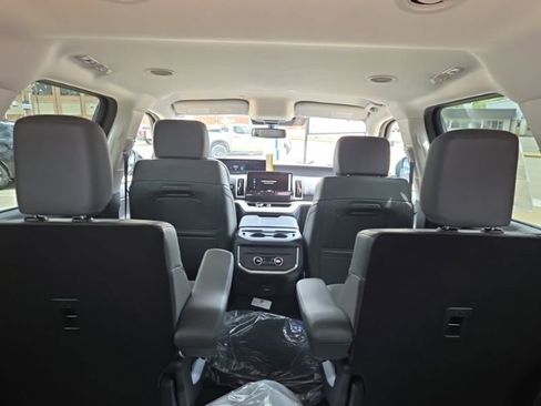 New 2026 Ford Expedition Active AWD/4WD image 11