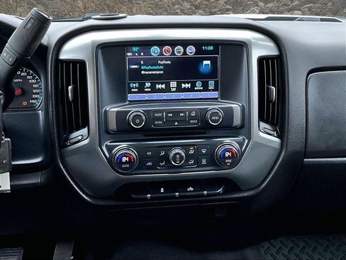 Used 2019 Chevrolet Silverado 1500 LT w/ All Star Edition image 6