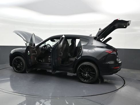 Used 2022 Maserati Levante Modena AWD/4WD image 37