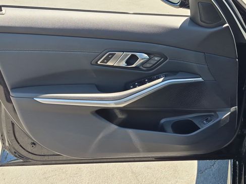 Used 2020 BMW 330i Sedan w/ M Sport Package RWD image 14