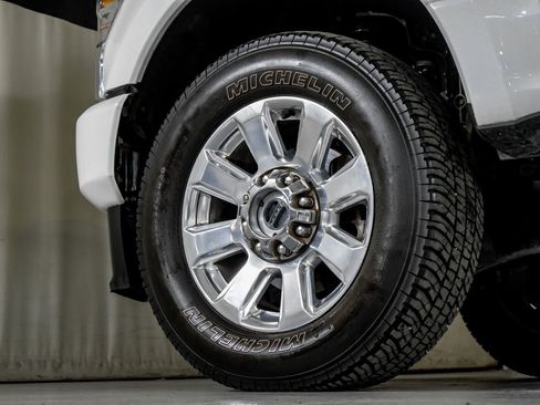 Used 2022 Ford F250 Platinum w/ FX4 Off-Road Package image 55