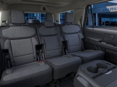 New 2025 Ford Expedition Active image 11