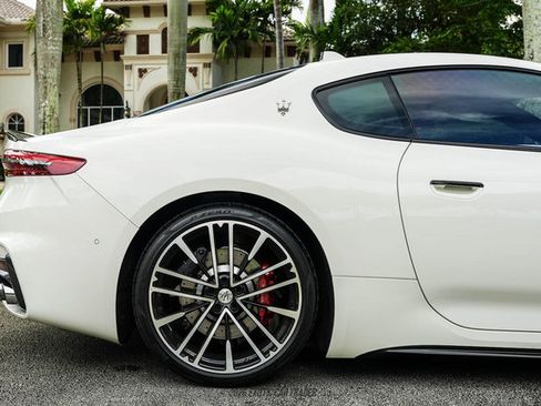 Used 2024 Maserati GranTurismo Trofeo AWD/4WD image 10