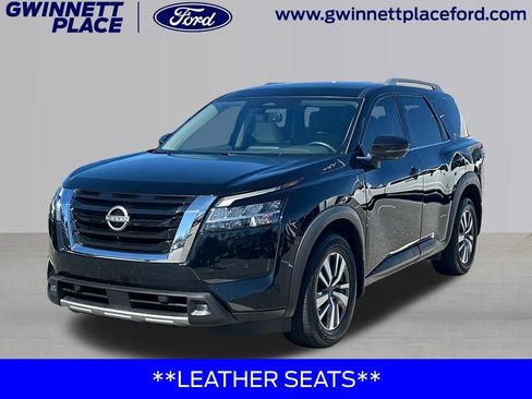Used 2022 Nissan Pathfinder SL image 1