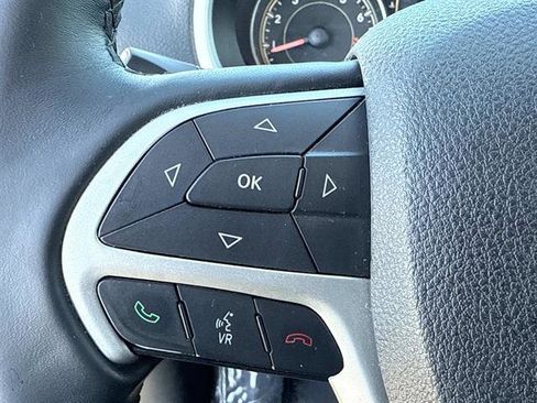 Used 2014 Jeep Cherokee Latitude w/ Comfort/Convenience Group image 16