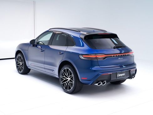 Certified 2026 Porsche Macan AWD/4WD image 3