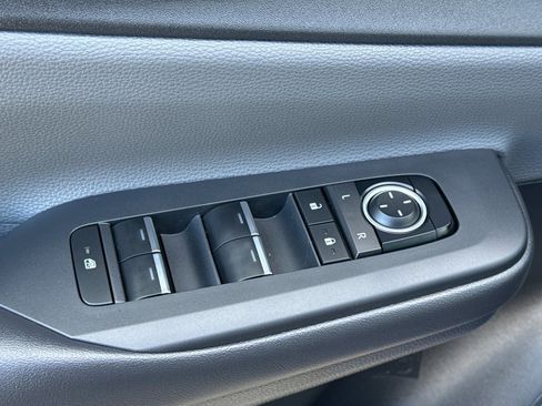 Used 2026 Toyota Prius Limited image 12