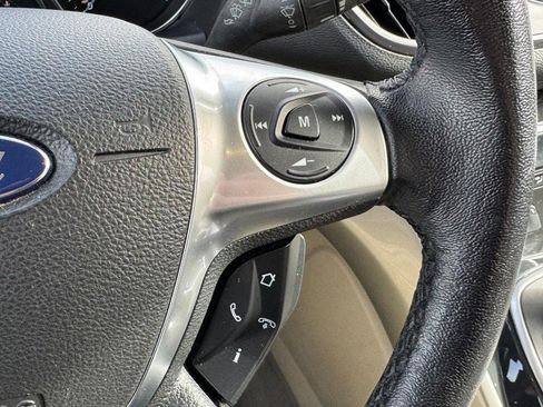 Used 2013 Ford Escape SEL image 18