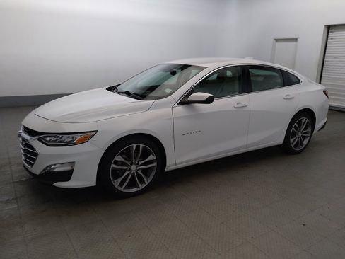 Used 2024 Chevrolet Malibu LT FWD image 2