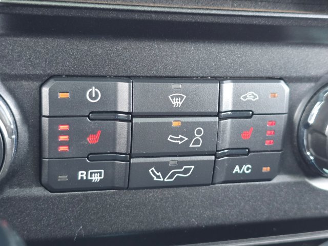 Used 2018 Ford F150 XLT w/ Equipment Group 302A Luxury AWD/4WD image 16