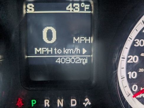 Used 2022 RAM 1500 Classic SLT w/ Protection Group AWD/4WD image 36