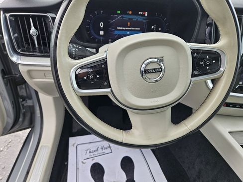 Used 2024 Volvo S60 B5 Plus image 21
