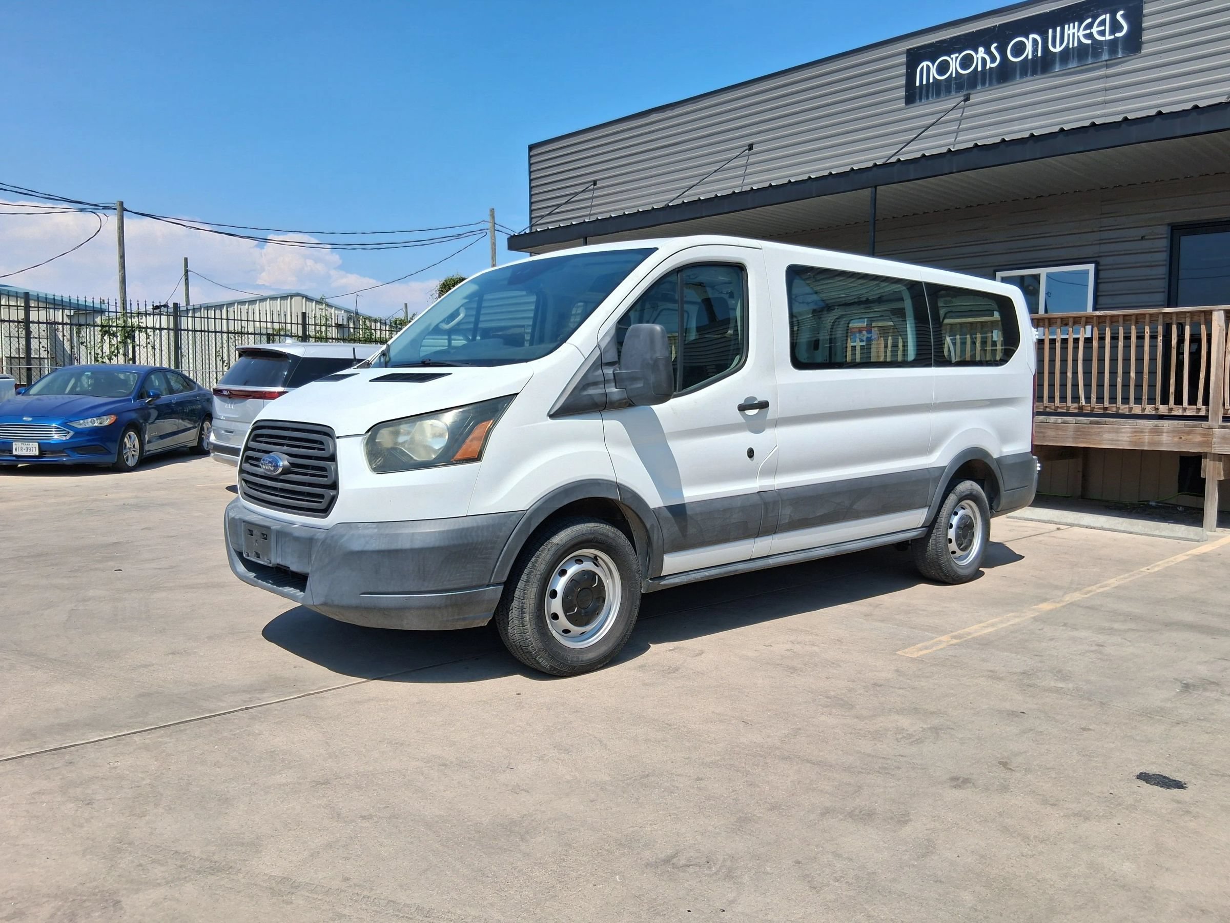 Used 2016 Ford Transit 150 130 Low Roof RWD image 2