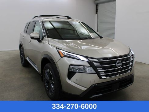 New 2026 Nissan Rogue Platinum image 5