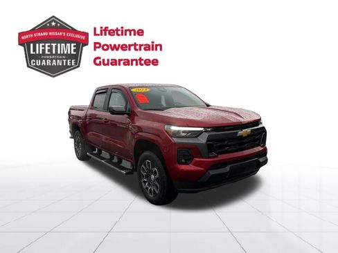 Used 2024 Chevrolet Colorado LT w/ LT Convenience Package III image 9