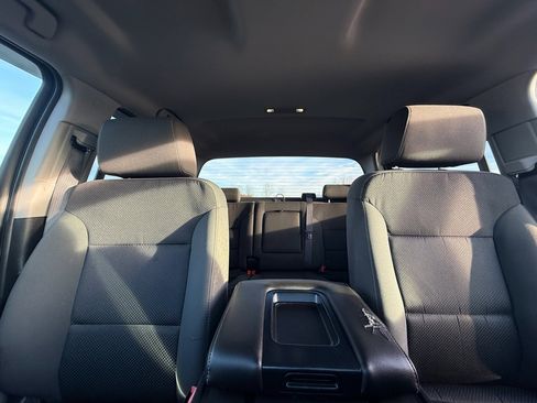 Used 2016 Chevrolet Silverado 2500 LT w/ LT Convenience Package image 20