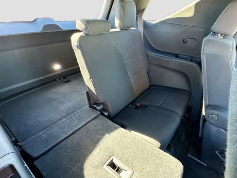 Used 2024 Chevrolet Traverse LT image 26