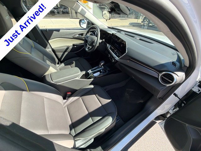Used 2025 Chevrolet Trax ACTIV w/ Driver Confidence Package FWD image 22